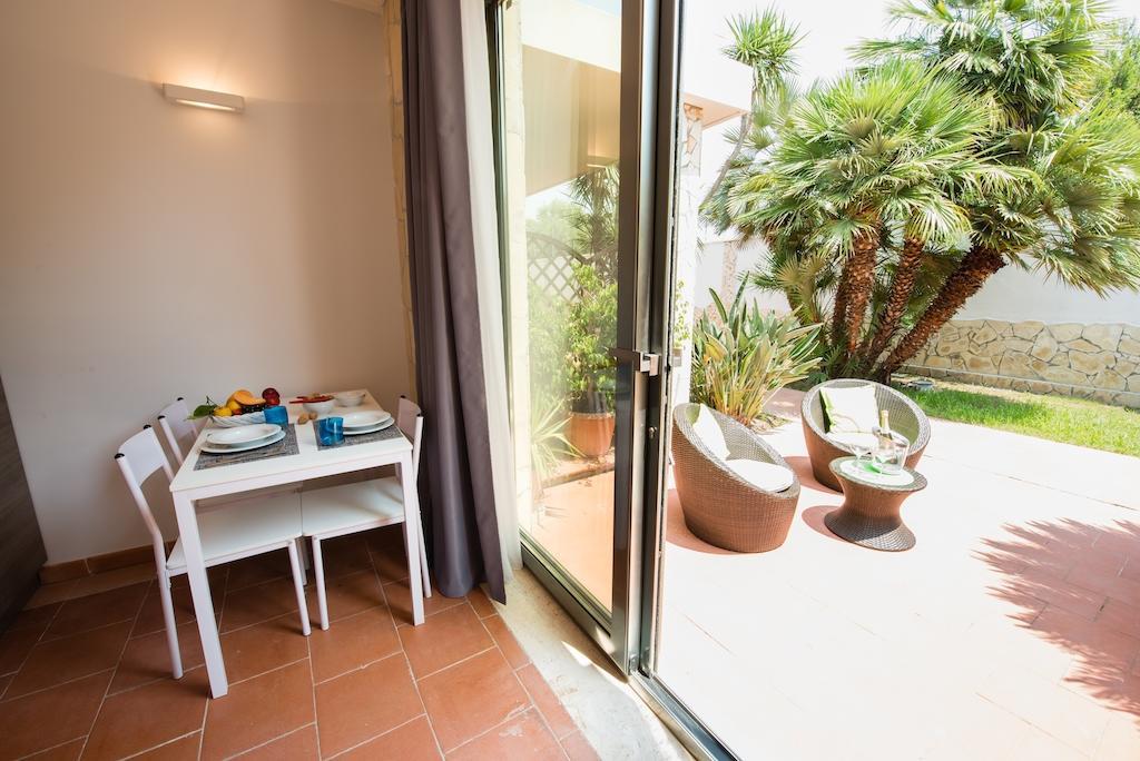 Birkin Apartments Cagliari Zimmer foto